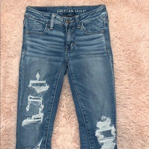 LIKE NEW AMERICAN EAGLE JEANS